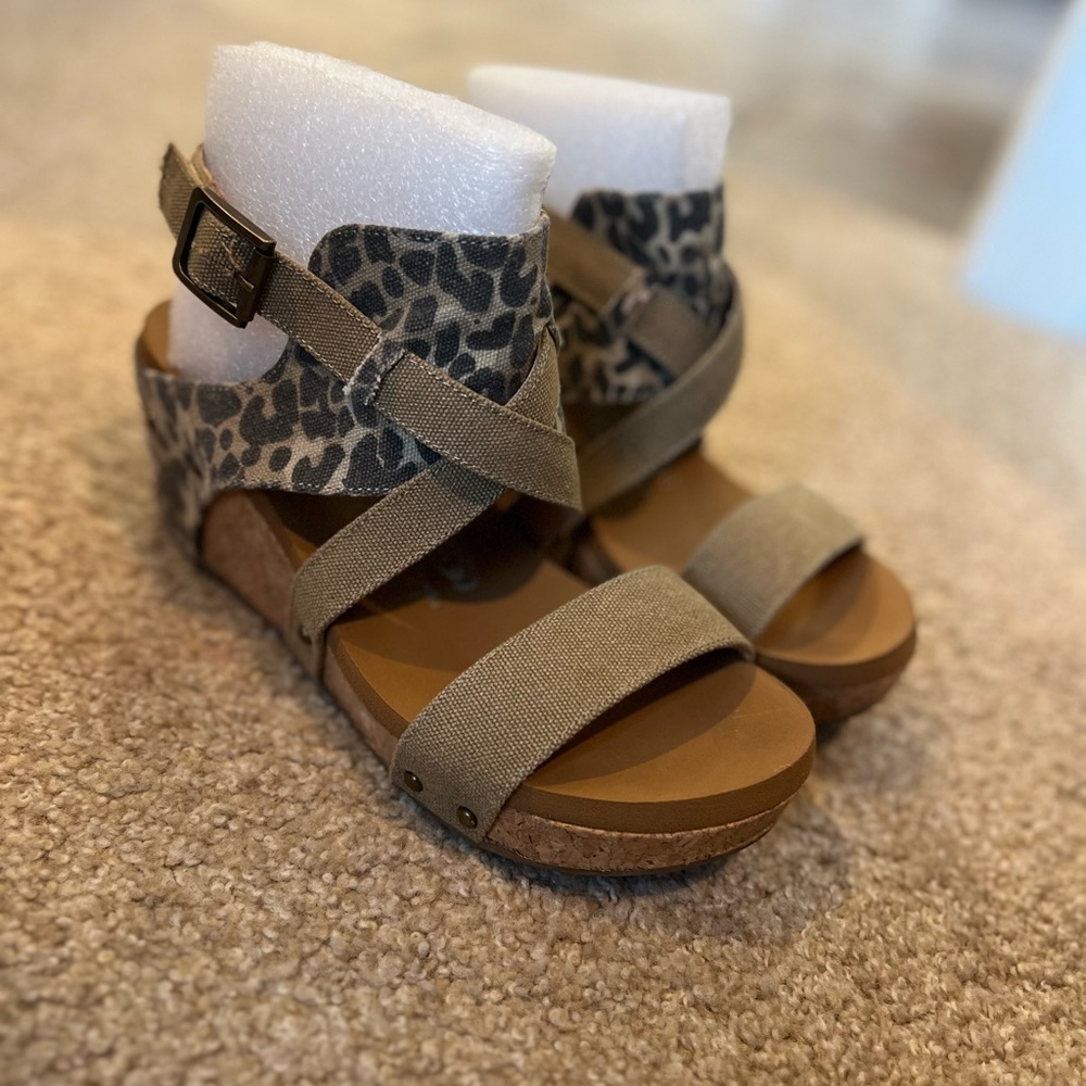 Excellent used condition Very G wedges.